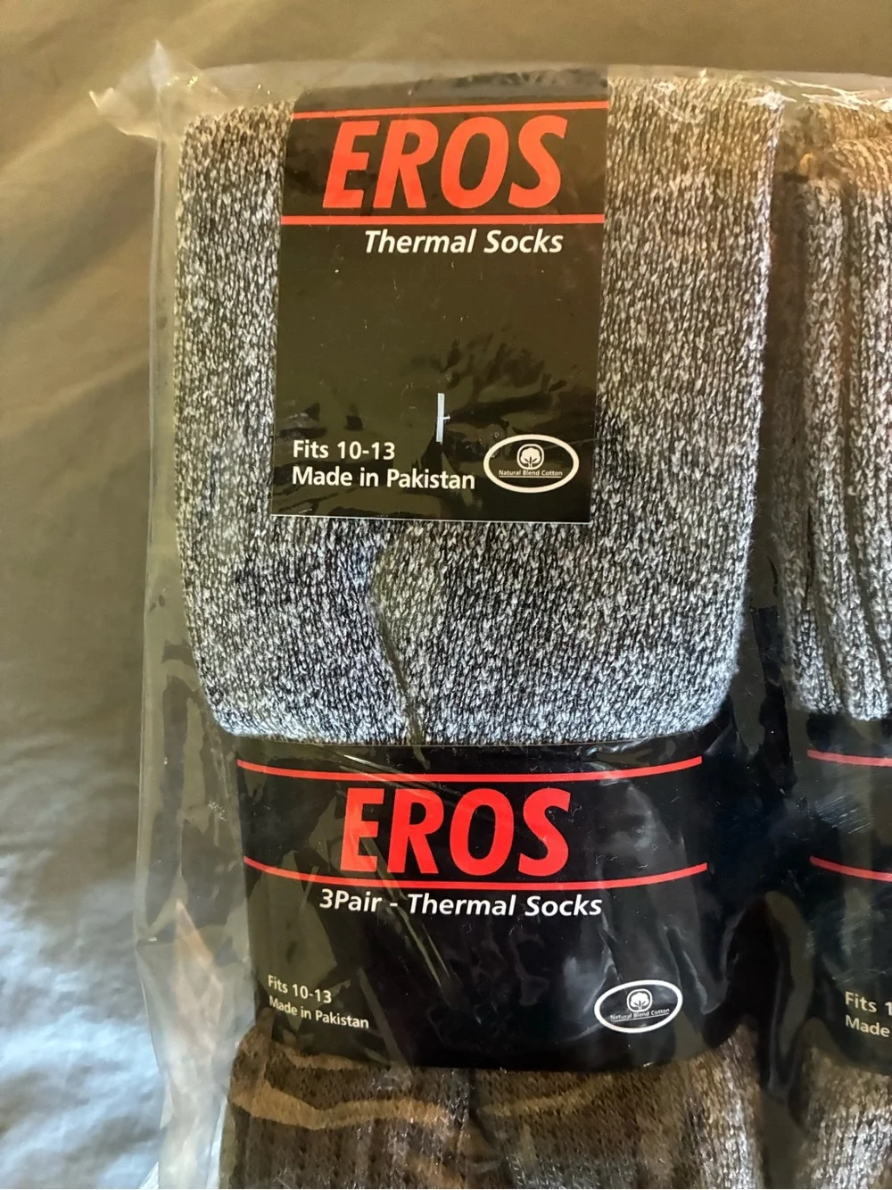 12 Pair thermal socks! Sz 10-13.